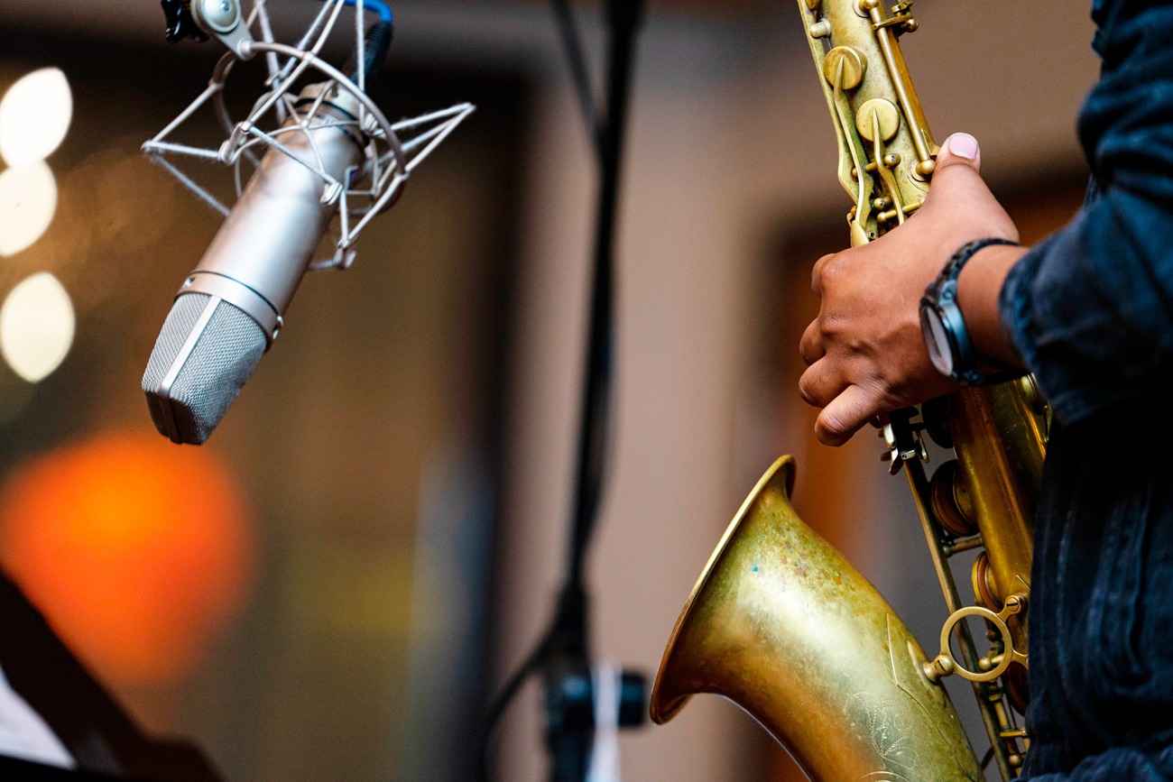 Tips to choose the right harp guitar for your style