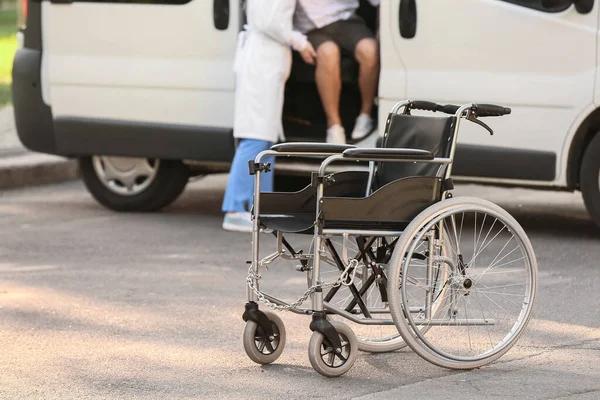 Finding Dependable Long-Distance Patient Transportation Services
