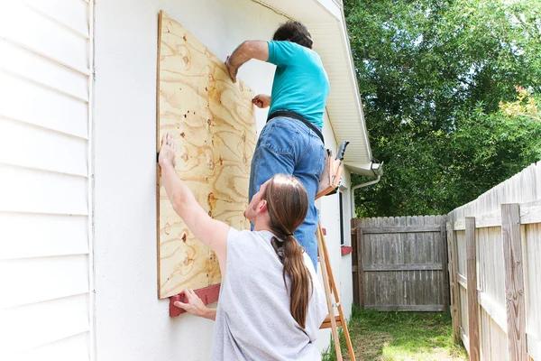 Long Lasting Hurricane Protection Windows for Homes