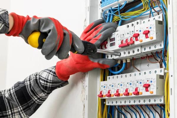 Choosing the Right Electrical Services for Your Needs